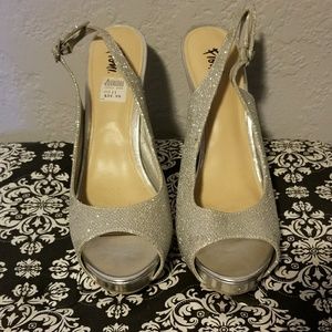 Fioni Silver Sparkled Heels
